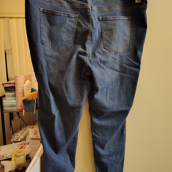 Rebel size 18 women's jeans denium comfortable, casual, stretchy, form fitting - Picture 8 of 8